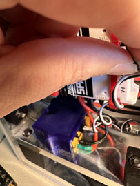 A person holding a device

AI-generated content may be incorrect.